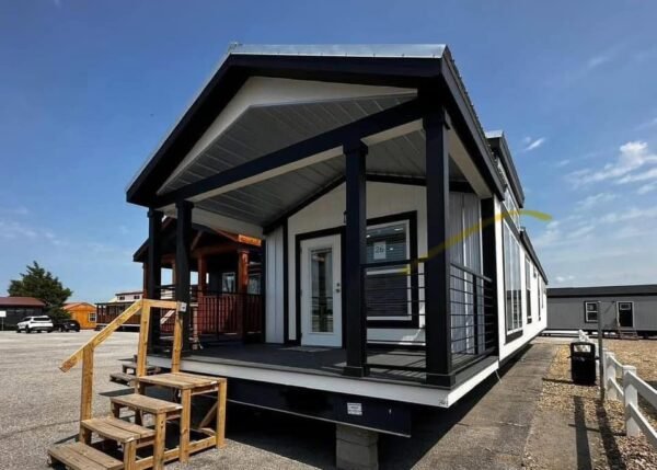 Diamond Series "Dasha" – 2 Bed / 2 Bath Modern Home
