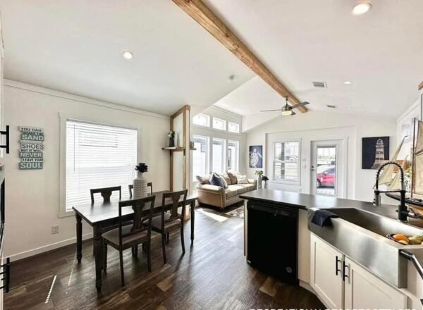 Diamond Series "Dasha" – 2 Bed / 2 Bath Modern Home - Image 4