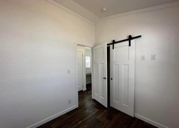 Diamond Series "Dasha" – 2 Bed / 2 Bath Modern Home - Image 5