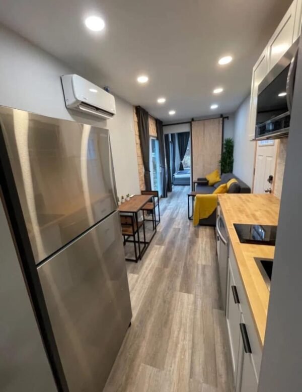 40FT Luxury Container Home - Image 4
