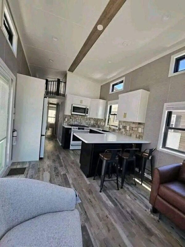 Elevation 7-Series Park Model Tiny Home - Image 14