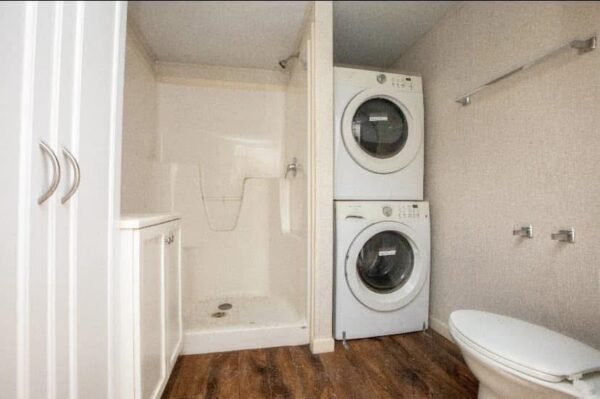 2011 Modular Living Quarters – 2 Bed / 2 Bath - Image 3