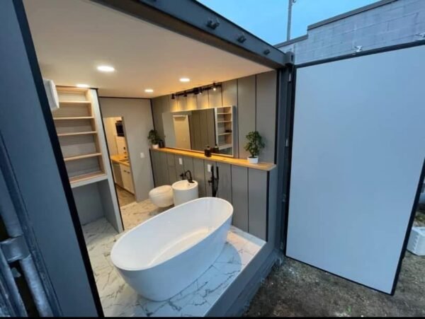 40FT Luxury Container Home - Image 16